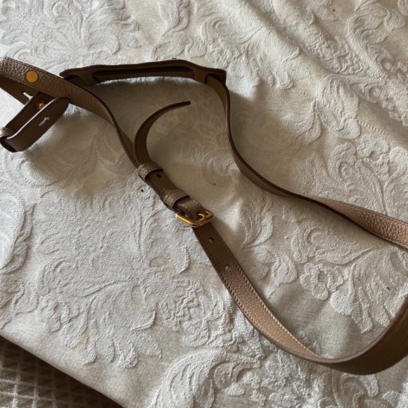 Prada Vitello Pebbles Leather crossbody in Camel color - Picture 11 of 13